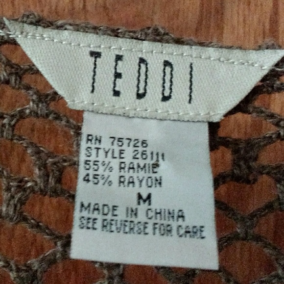 Crocheted Vest - Picture 4 of 4